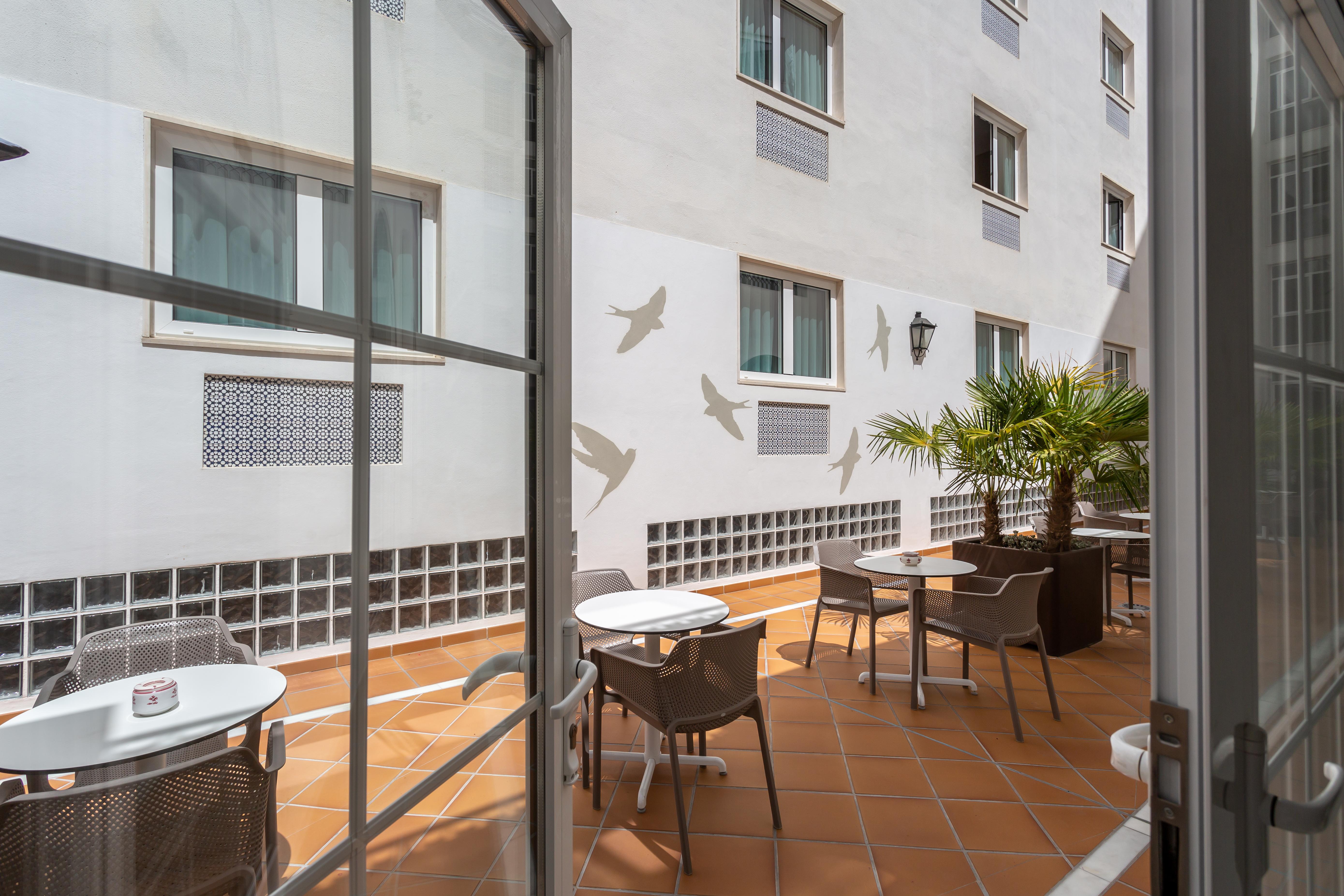 Monte Triana Hotel Seville Exterior photo